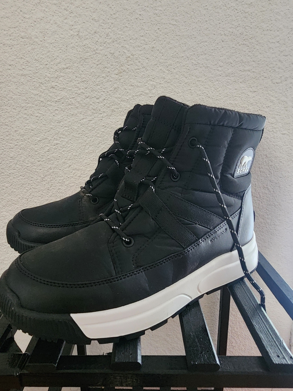 Sorel Black Waterproof Winter Snow Boots with White Sole